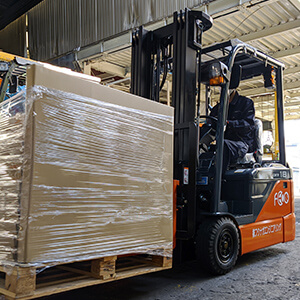 フォークリフト